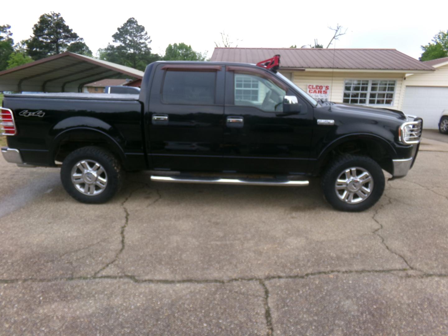 2008 Black /Tan Ford F-150 Lariat SuperCrew (1FTPW14V48K) with an 5.4L V8 SOHC 24V FFV engine, 4-Speed Automatic Overdrive transmission, located at 401 First NE, Bearden, AR, 71720, (870) 687-3414, 33.726528, -92.611519 - Photo#21